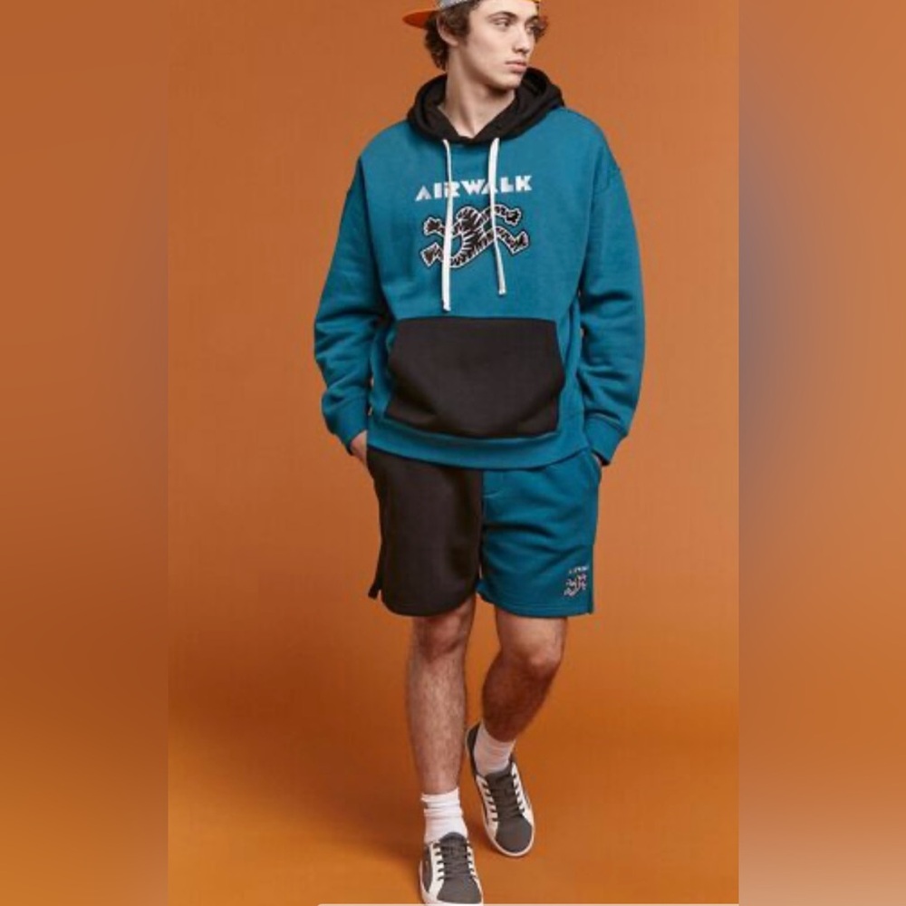 Airwalk Embroidered Fleece Black/Teal Hoodie NWT